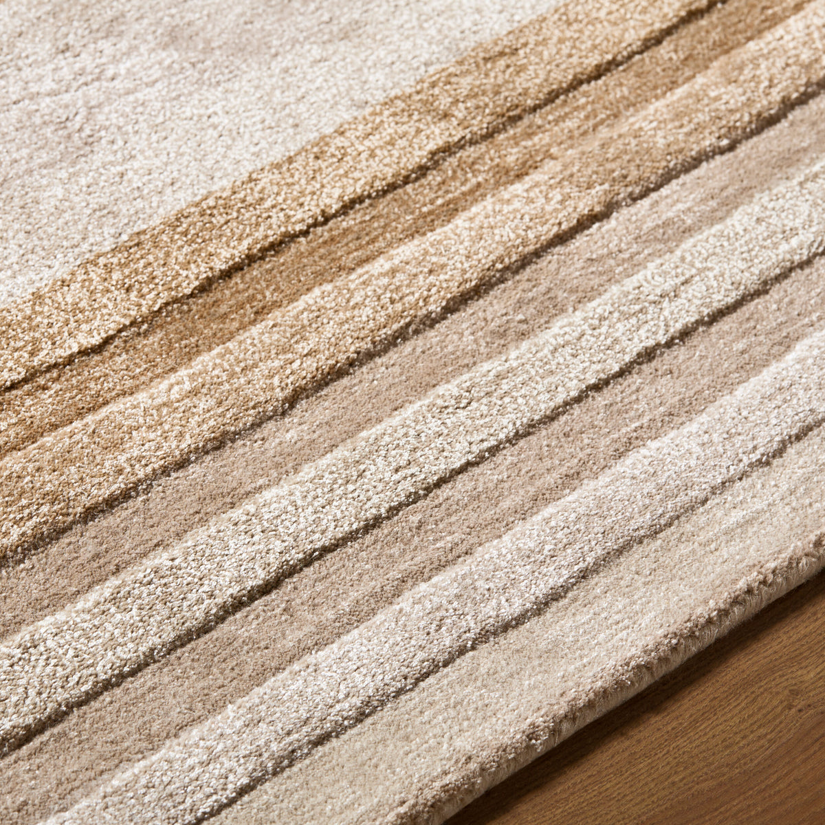 Fuji rug by Surya