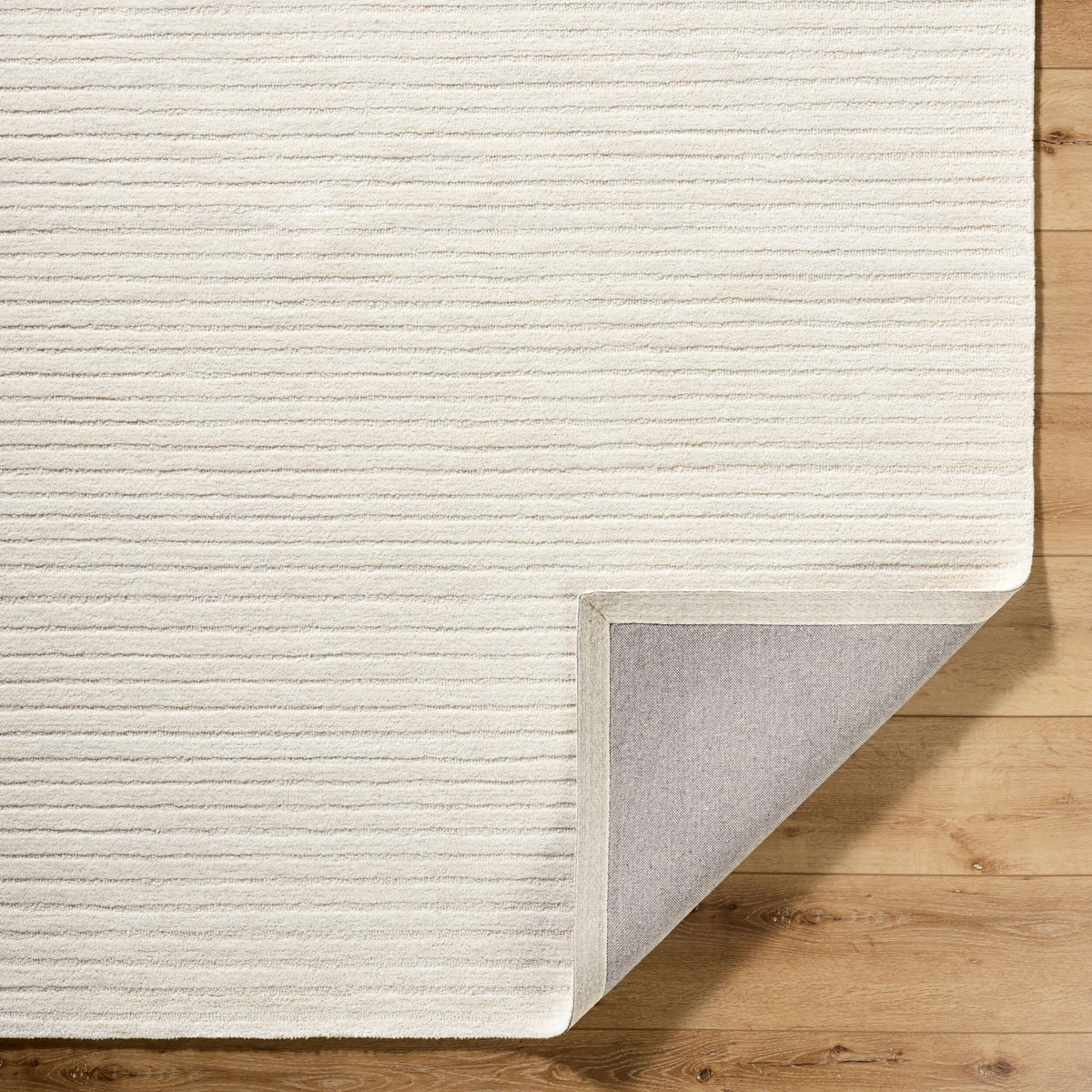 Oyster Cut rug by Surya